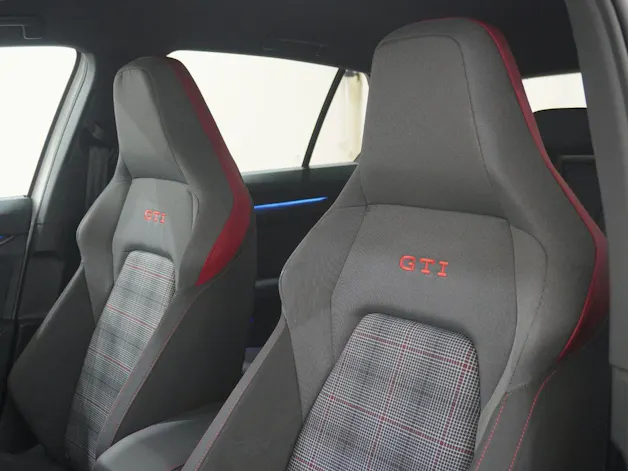 VW Golf VIII 2.0 TSI GTI DSG