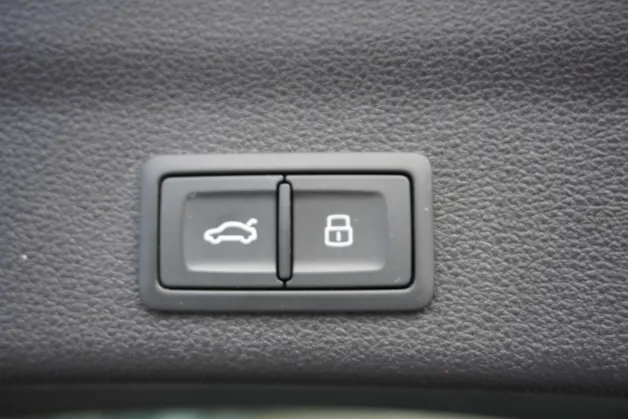 Audi A6 Avant 40 TDI S-tronic S-LINE!!!