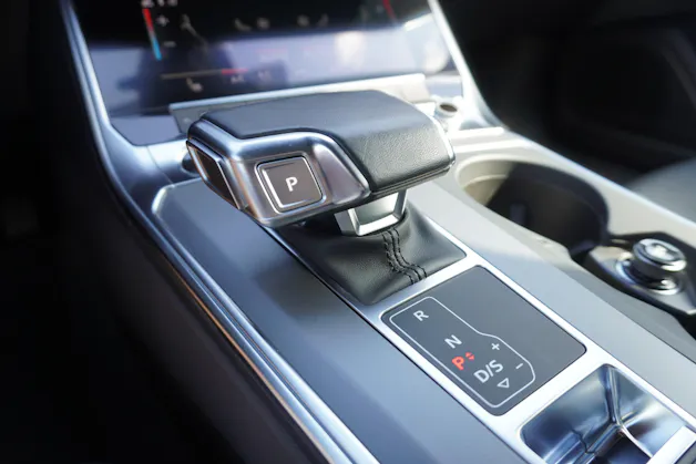Audi A6 Avant 40 TDI S-tronic S-LINE!!!