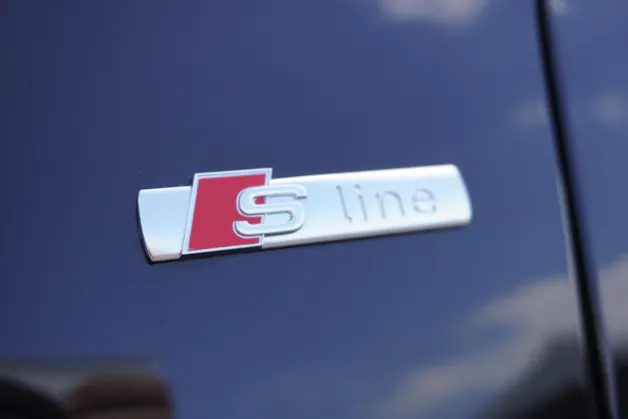 Audi A6 Avant 40 TDI S-tronic S-LINE!!!