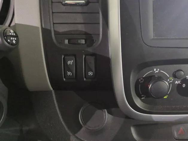 RENAULT Trafic ENERGY dCi 145 Passenger T-Space