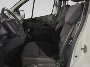 RENAULT Trafic ENERGY dCi 145 Passenger T-Space