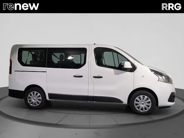 RENAULT Trafic ENERGY dCi 145 Passenger T-Space