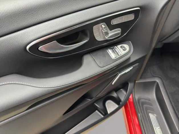 Mercedes-Benz V 300 d lang Exclus. 9G-T