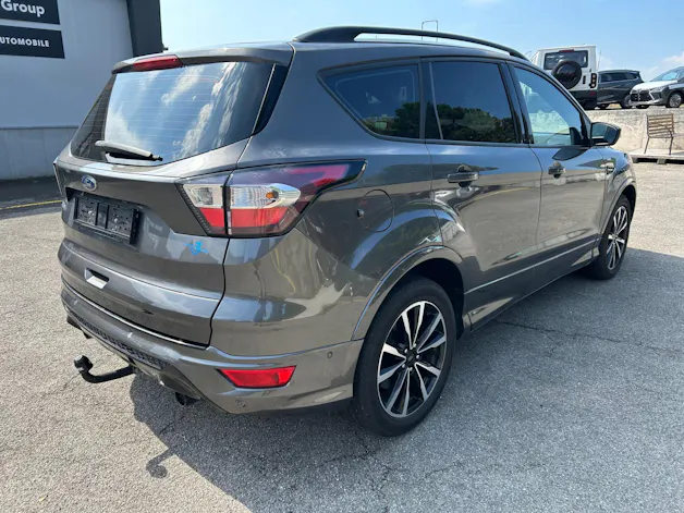 Ford Kuga 2.0 TDCi Titanium 4WD PowerShift