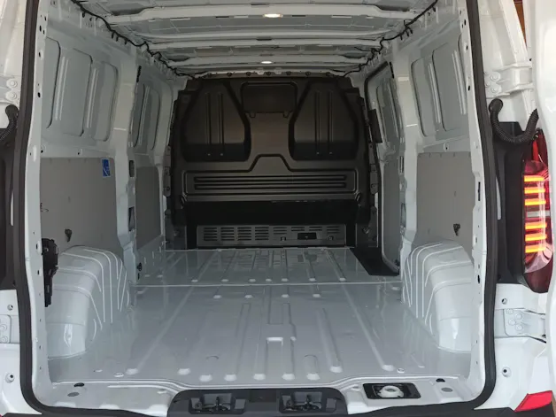 VW Transporter 2.0 TDI Lang