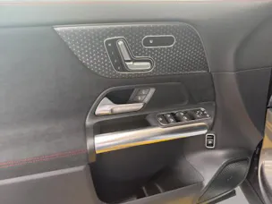 MERCEDES-BENZ GLA 250 4Matic Swiss Star