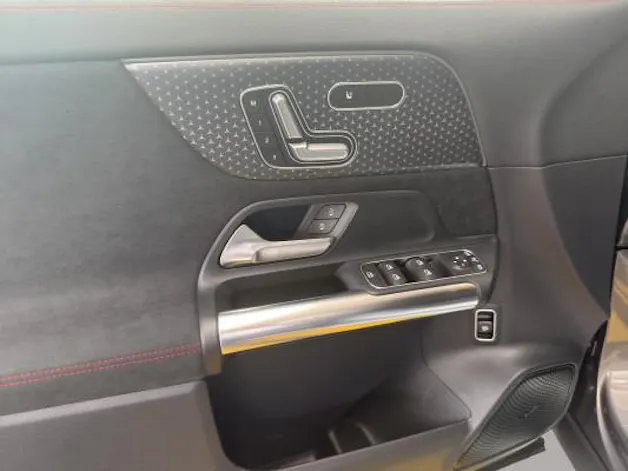 Mercedes-Benz GLA 250 4Matic Swiss Star