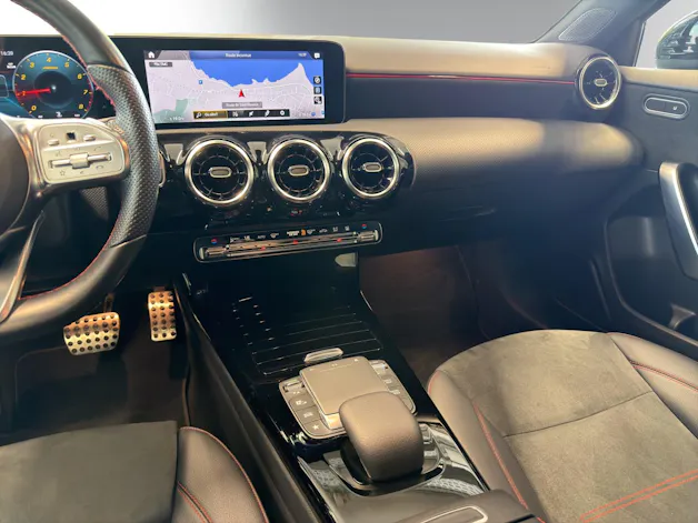 Mercedes-Benz A 200 AMG Line 4Matic