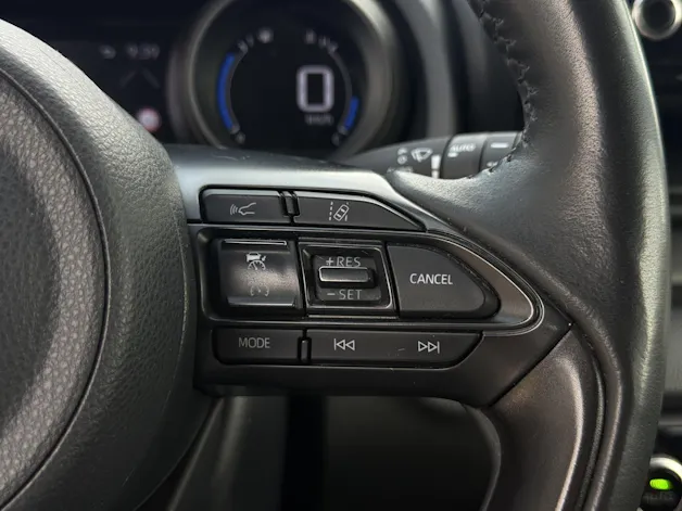 Toyota Yaris 1.5 VVT-i HSD Trend