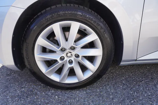 Škoda Superb Combi 2.0 TDi Ambition 4x4 DSG