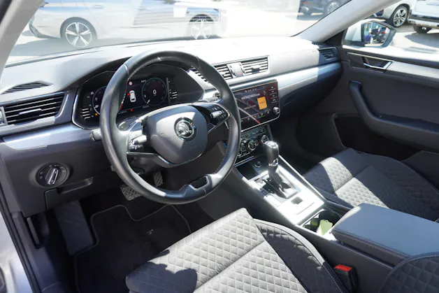 Škoda Superb Combi 2.0 TDi Ambition 4x4 DSG