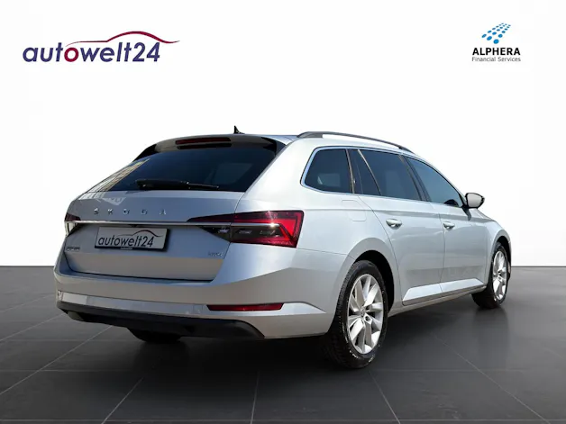 Škoda Superb Combi 2.0 TDi Ambition 4x4 DSG