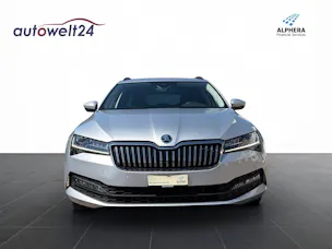 Škoda Superb Combi 2.0 TDi Ambition 4x4 DSG