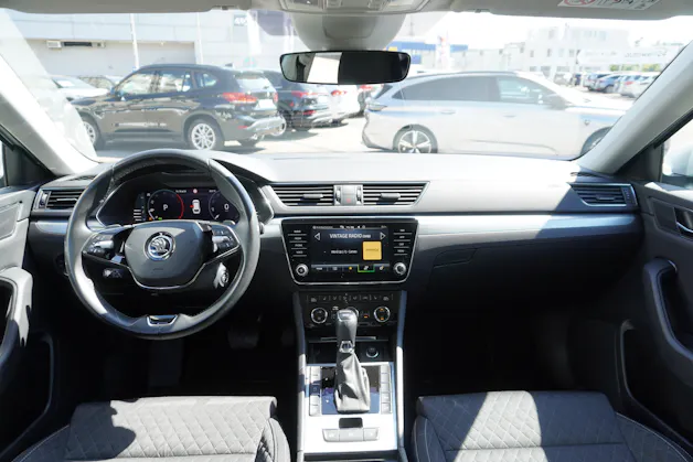 Škoda Superb Combi 2.0 TDi Ambition 4x4 DSG