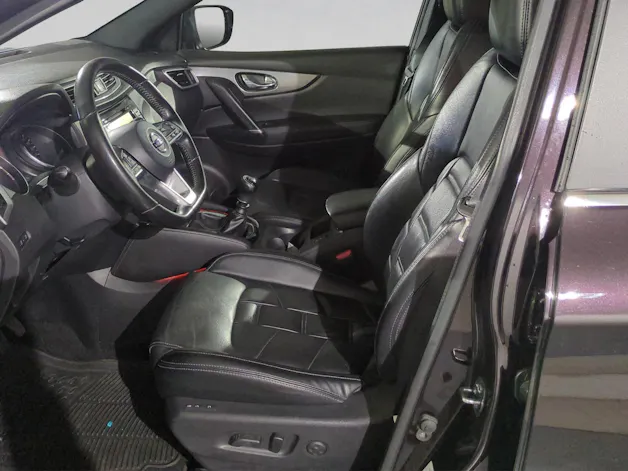 Nissan Qashqai 1.6 DIG-T tekna +