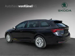 SKODA Octavia Combi 2.0 TSI DSG Selection 4x4