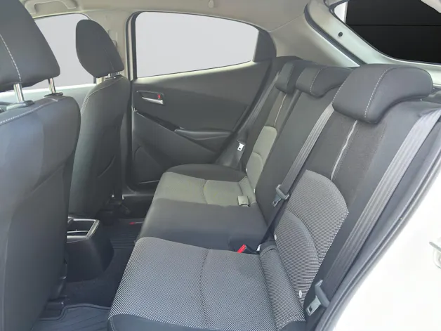 Mazda 2 SKYACTIV-G 115 Revolution