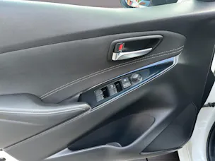 MAZDA 2 SKYACTIV-G 115 Revolution