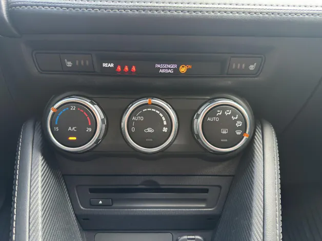 Mazda 2 SKYACTIV-G 115 Revolution