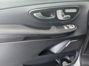 MERCEDES-BENZ V 300 d lang Exclus. 9G-T