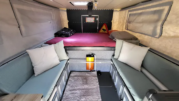 VW AMAROK 4Motion Overland mit Four Wheel Wildcat Kabine