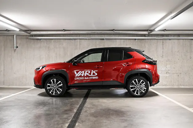 Toyota Yaris Cross 1.5 VVT-i HSD Premium AWD-i
