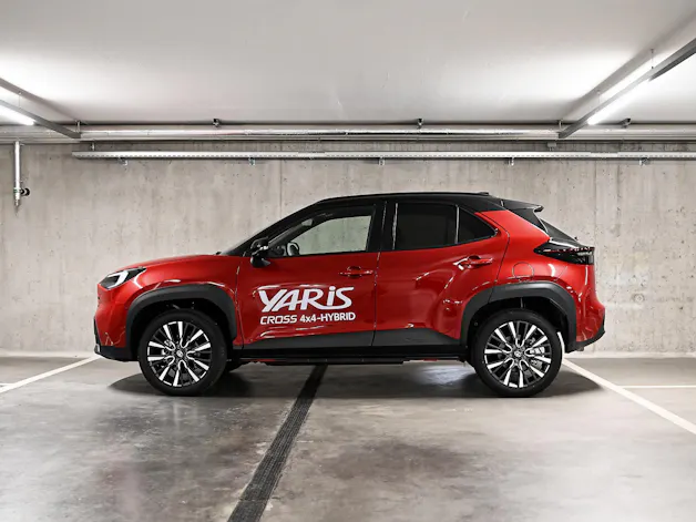 Toyota Yaris Cross 1.5 VVT-i HSD Premium AWD-i