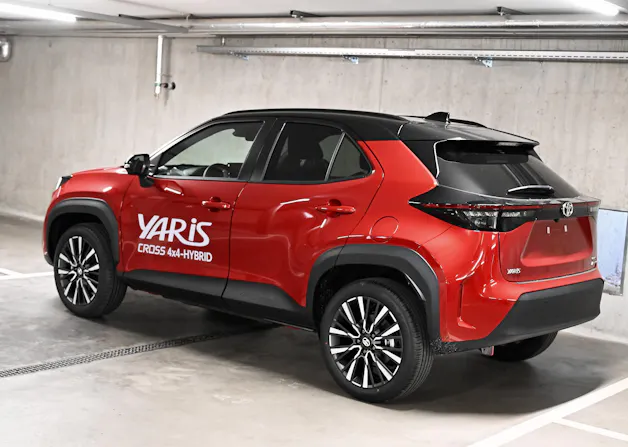 Toyota Yaris Cross 1.5 VVT-i HSD Premium AWD-i