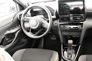 Fahrzeugbild TOYOTA Yaris Cross 1.5 VVT-i HSD Premium AWD-i