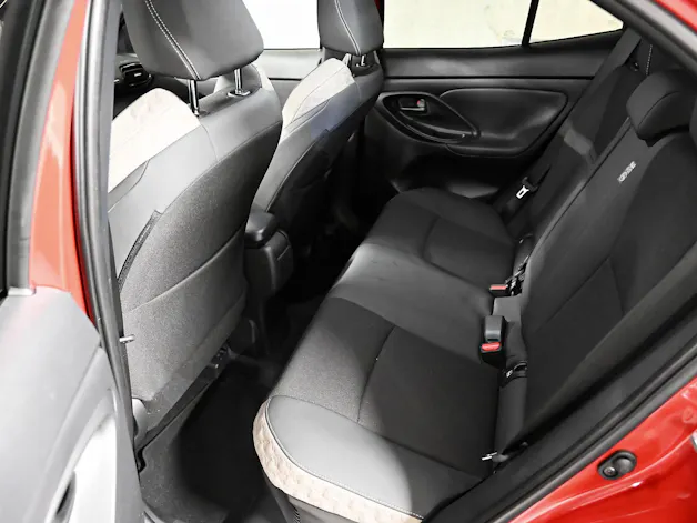 Toyota Yaris Cross 1.5 VVT-i HSD Premium AWD-i