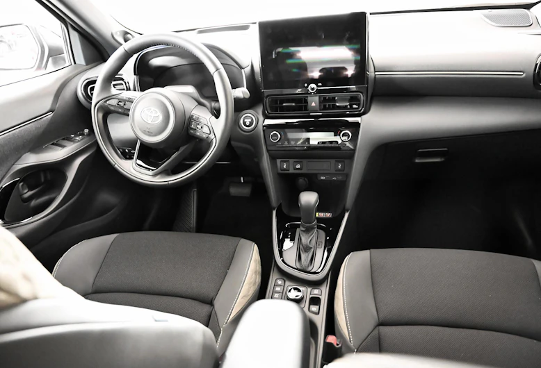 Fahrzeugbild TOYOTA YARIS CROSS
