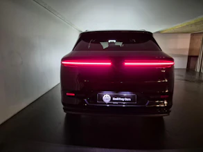 https://vehicle.imgix.net/4434007/b9dbe19b-e0d5-4157-b88e-896c80a9a180.jpg