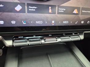 https://vehicle.imgix.net/4434007/c2b96dc4-8157-4f3f-9c9f-8fb4f8764087.jpg