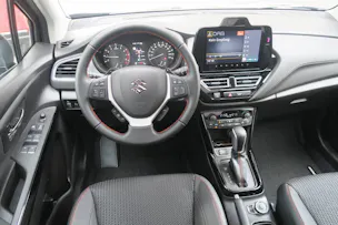 Suzuki S-Cross 1.4 T Black Edition Top Hybrid 4x4