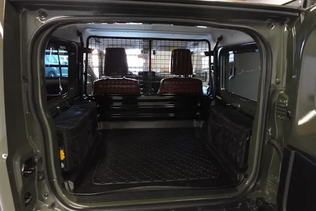 Suzuki Jimny Country 1.5 Compact+