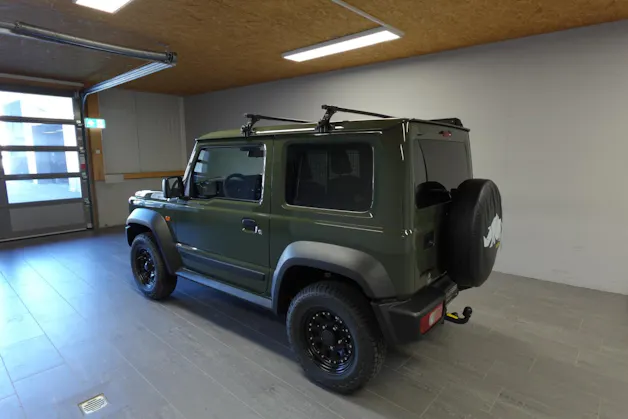Suzuki Jimny Country 1.5 Compact+