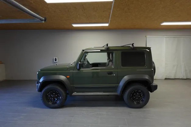 Suzuki Jimny Country 1.5 Compact+