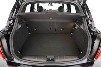 https://vehicle.imgix.net/4434139/0f865e74-b6c9-4d4c-bce8-bb9a78046113.jpg