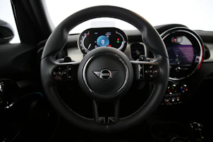 image du véhicule MINI F55 2.0i Cooper S SDKG
