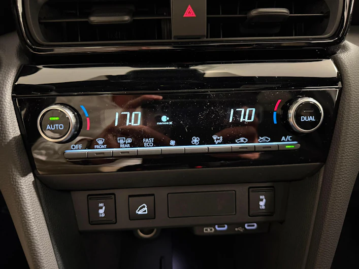 Fahrzeugbild TOYOTA YARIS CROSS
