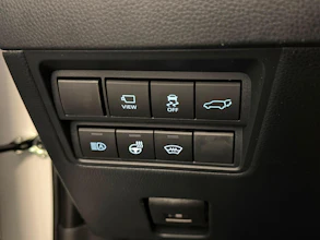 https://vehicle.imgix.net/4434151/e2d8452b-54b2-4ab9-98e8-fc7a58bf06e7.jpeg
