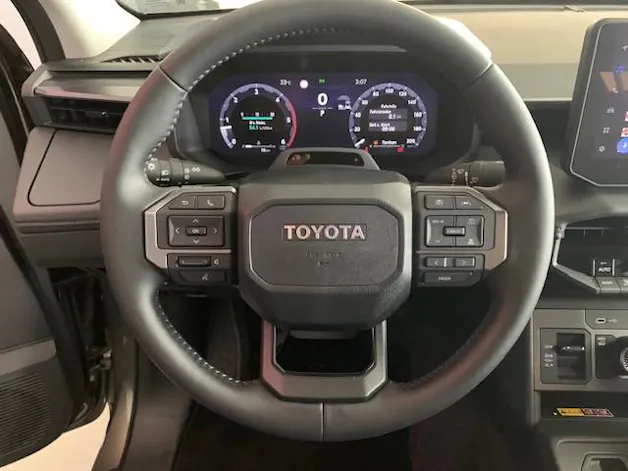 Toyota Hilux Double Cab.-Pick-up 2.8 D-4D MHEV 204 Style