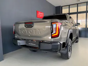 Toyota Hilux Double Cab.-Pick-up 2.8 D-4D MHEV 204 Style