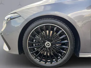 MERCEDES-BENZ A 250 AMG Line 4m