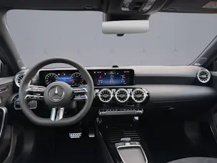 MERCEDES-BENZ A 250 AMG Line 4m