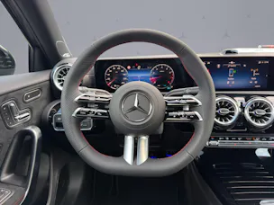 MERCEDES-BENZ A 250 AMG Line 4m