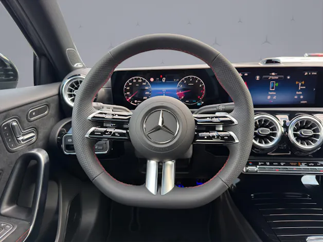 Mercedes-Benz A 250 AMG Line 4m