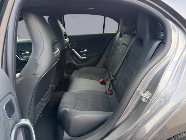Mercedes-Benz A 250 AMG Line 4m