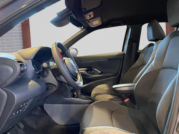 Toyota Yaris Cross 1.5 VVT-i HSD Premium AWD-i